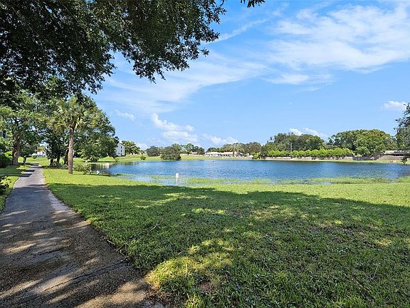 4th image of 2600 PINE RIDGE WAY S #B2