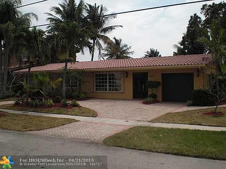 2nd image of 2610 NE 48th St