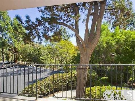 3rd image of 7855 Cowles Mountain Ct Unit A19