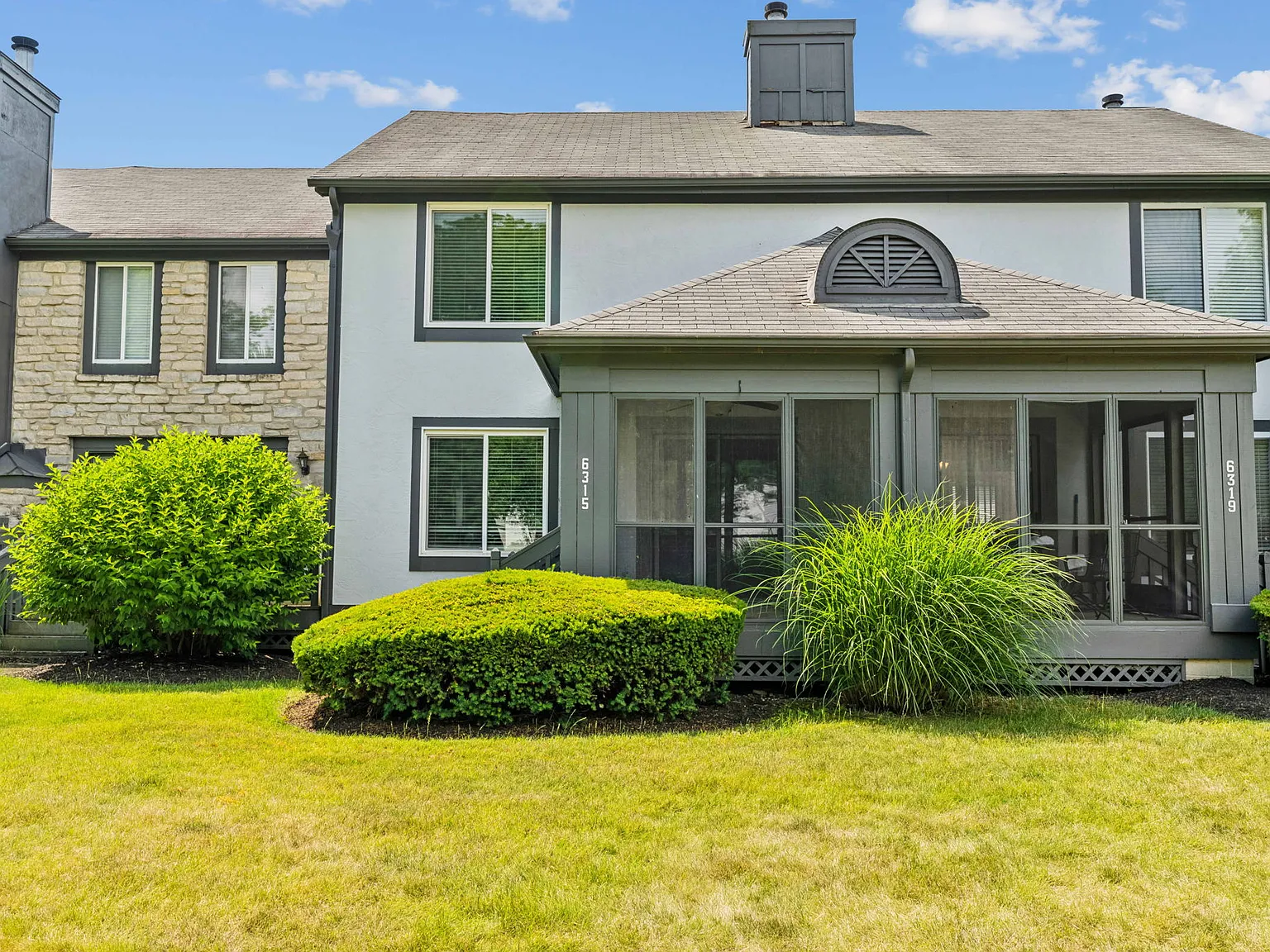 2 bed, 1.5 bath, 1500 sqft, $2,300 — Photo 3