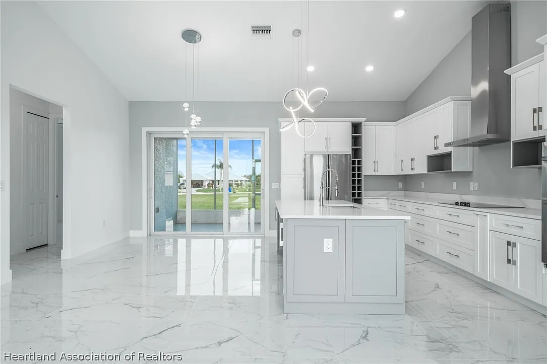 3 bed, 3.0 bath, 1887 sqft, $2,700 — Photo 3