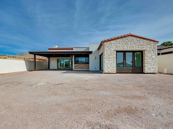 49 BELLISSIMA LAGO COURT