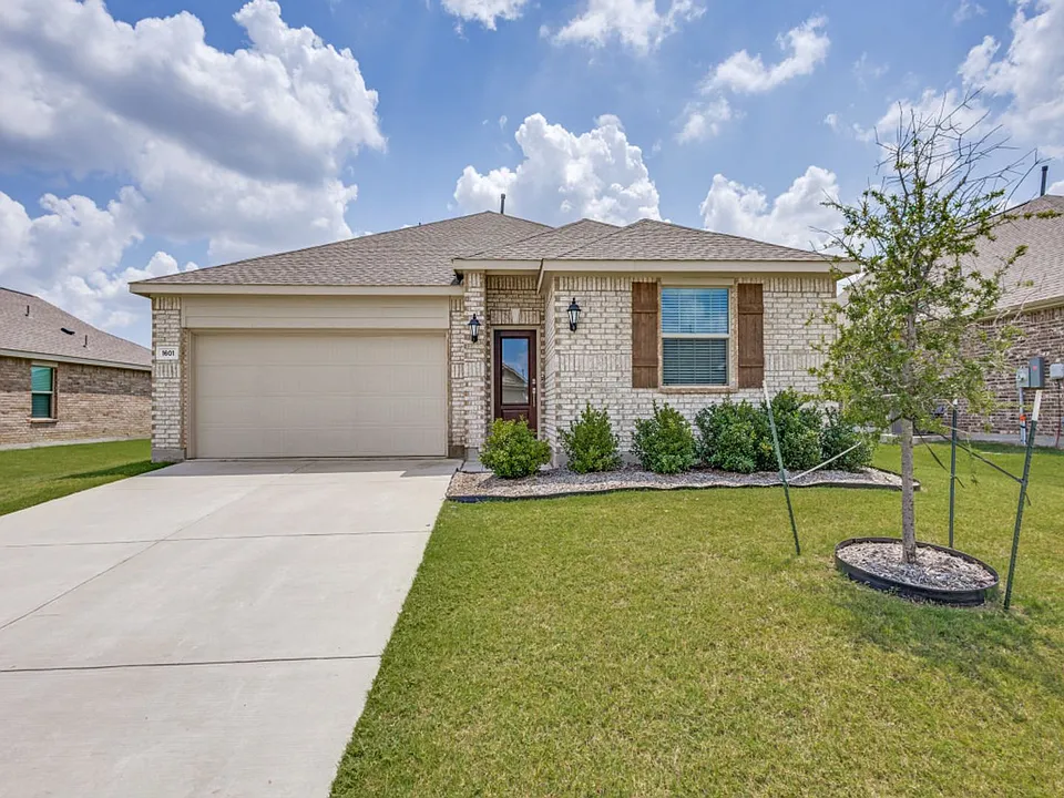 1601 Madison Dr