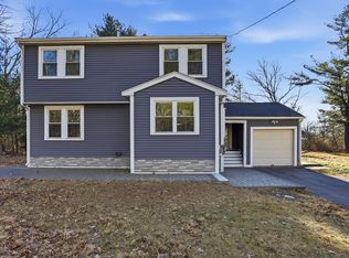 18 Hayward Rd, Acton, MA 01720