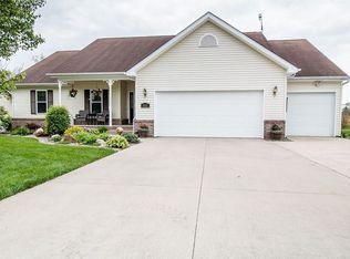 6115 E Prairie Stream Way, Columbus, IN 47203