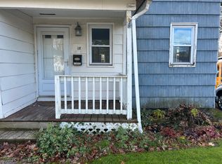 18 Scotch Hill Rd, Marcellus, NY 13108