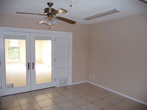 Dining Room - 11' X 18'6