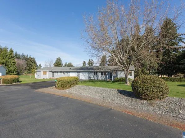 100 Trowbridge Ct, Sequim, WA 98382