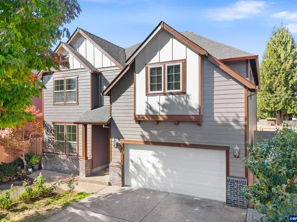 5255 Patrick Ln NE, Keizer, OR 97303