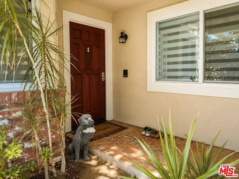 12245 Shady Hollow Ln — Photo 3