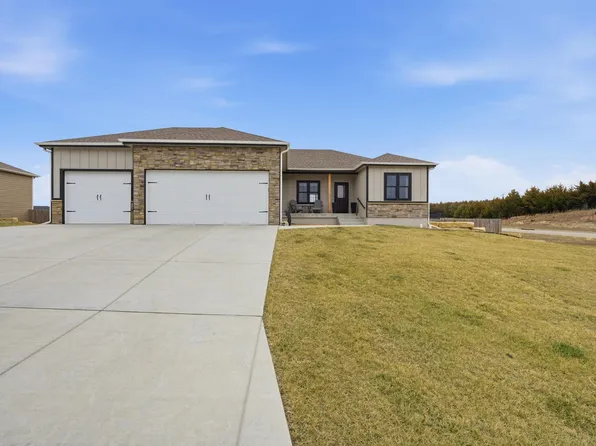 513 Ledgestone Ridge Ct, Manhattan, KS 66503