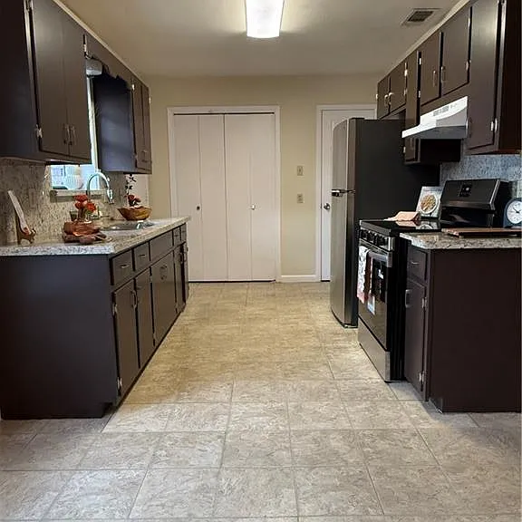 2303 Wisteria Dr — Photo 5