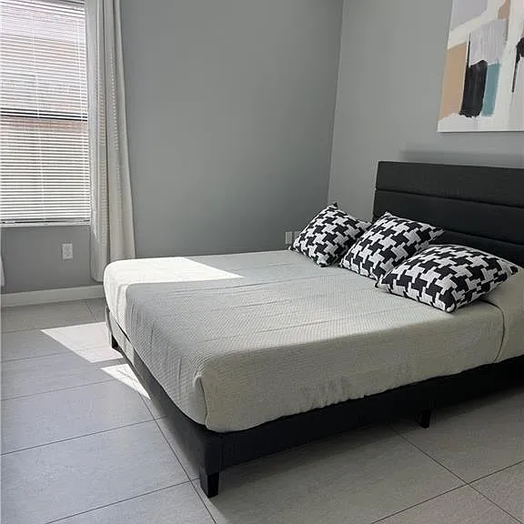 2022 Summerland Ln #4 — Photo 31