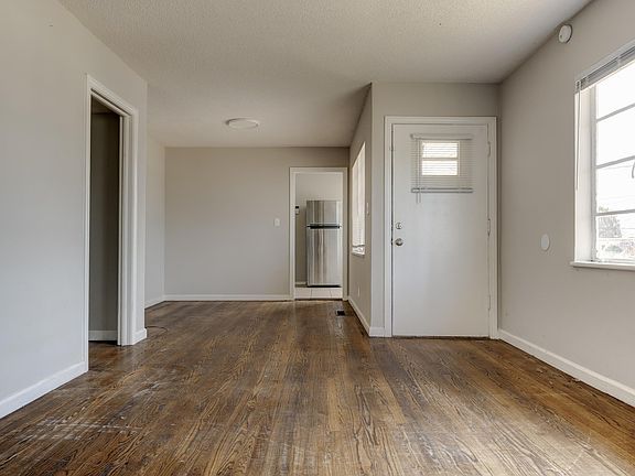 5th image of 720 Jeannine Ct