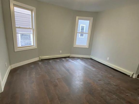 3rd image of 29 Seymour Ave #C3bf2j3sm