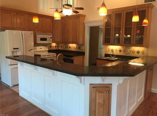 705 Seabrooke Ln, Chesapeake, VA 23322