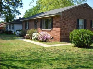 1102 Forbes Dr, Smithfield, NC 27577