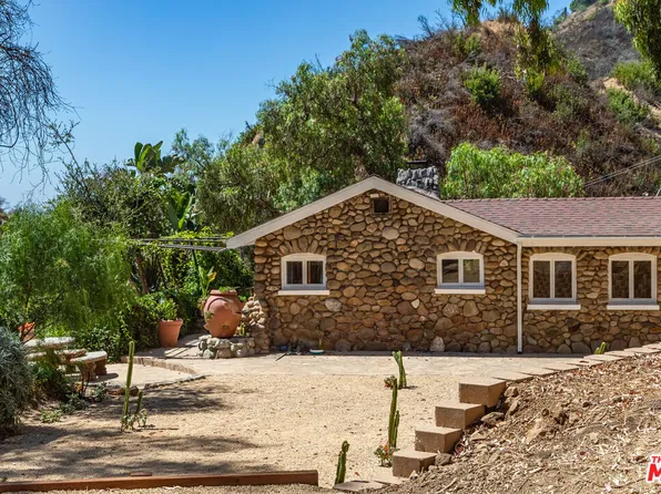 2961 Gorge Rd, Malibu, CA 90265