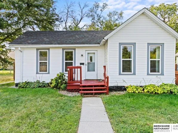 1619 Park St, Blair, NE 68008