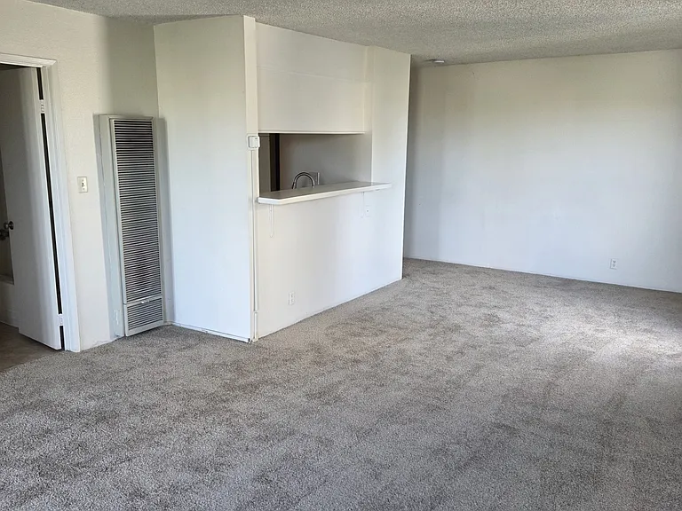 An example of a living room area in an apartment. For apartment specific info, we suggest that you tour the apartment you are interested in.