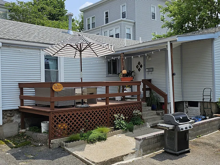 4R Shepard St — Photo 6