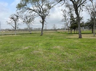 N 17th St, West Columbia, TX 77486