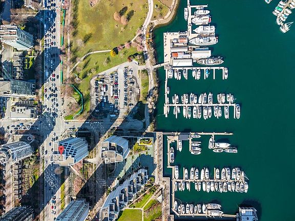 3rd image of 1790 Bayshore Dr #202