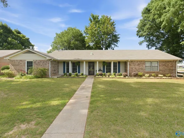 2102 Saint Andrews St SW, Decatur, AL 35603