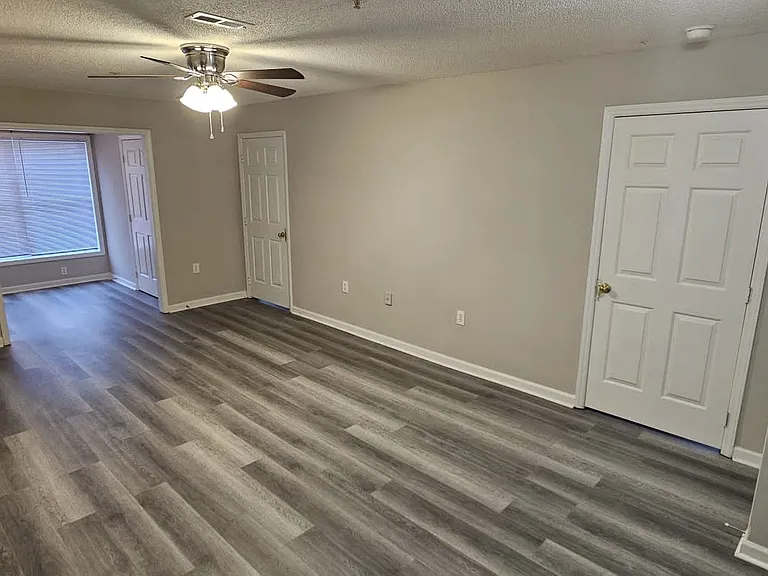 2011 Wolfmill Dr — Photo 12