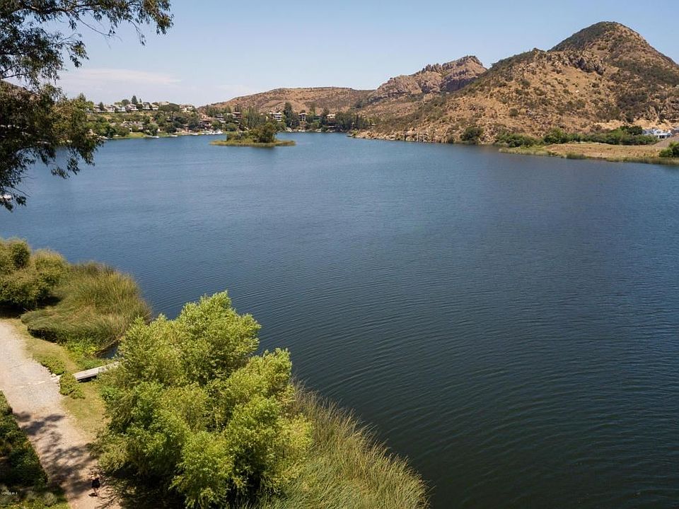 1st image of 181 Lake Sherwood Dr