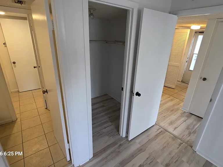 593 Fairways Cir — Photo 14