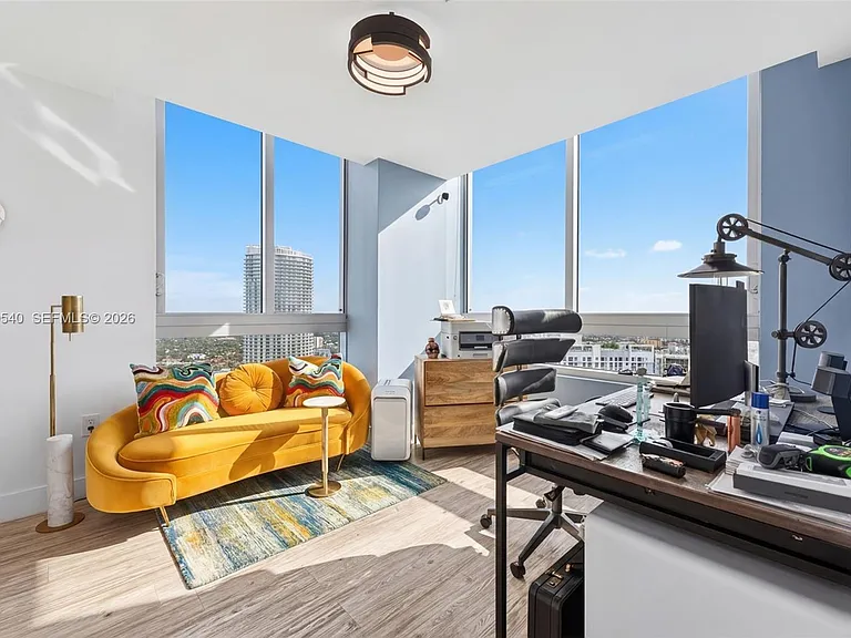 90 SW 3rd St #Penthouse 12 — Photo 30