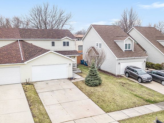 2nd image of 2527 Live Oak Dr