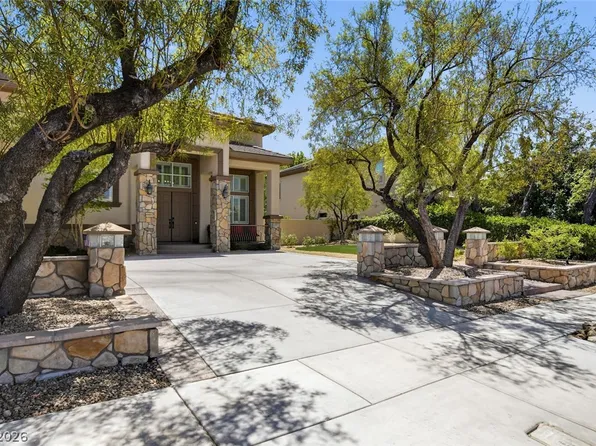 304 Queens Gate Ct, Las Vegas, NV 89145