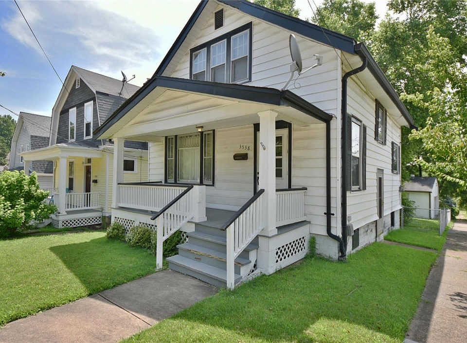 1st image of 3538 Manhattan Ave