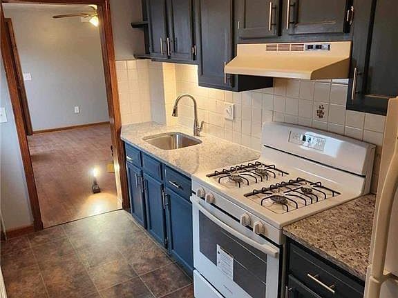 2nd image of 263 Bourne Ave Unit 1B