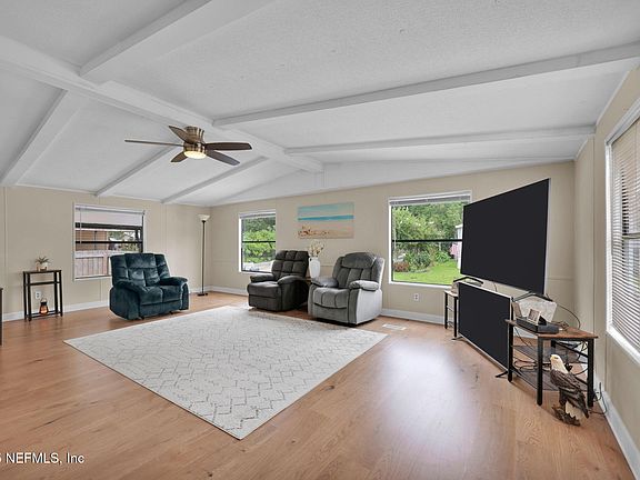 5th image of 7622 SUNWOOD Drive
