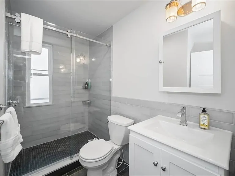 334 Highland Ave #1 — Photo 7