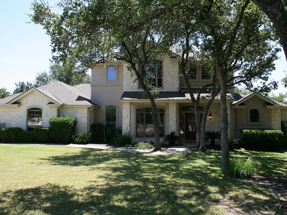 Beautiful 5/4 on 1.23 acres