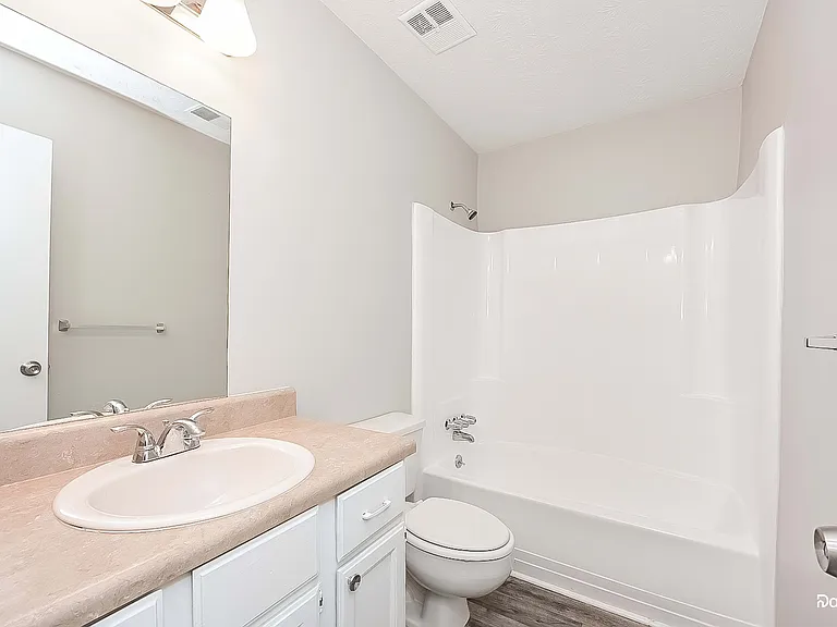 8990 Sterling Ridge Ln — Photo 7