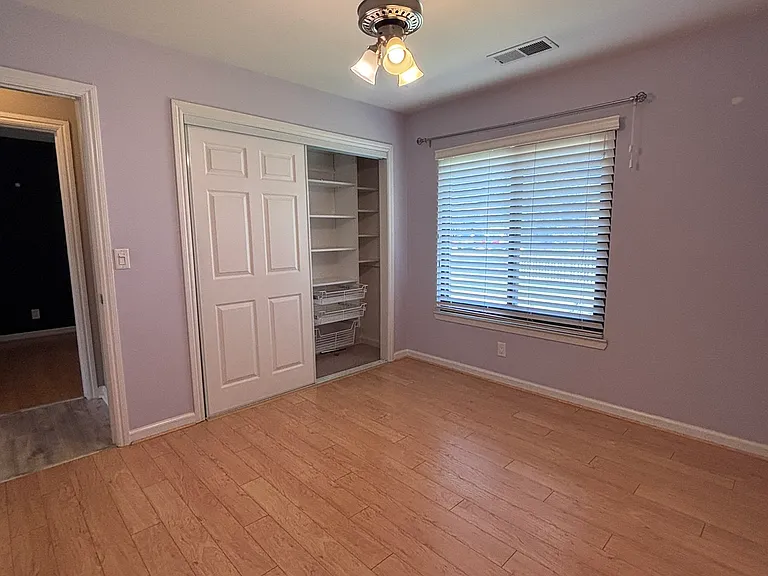 2348 Sawyer Ct — Photo 22