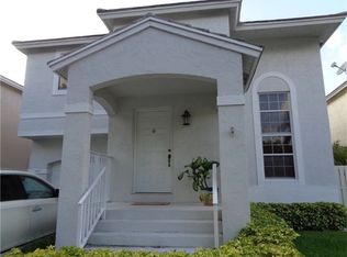 9859 NW 2nd St, Plantation, FL 33324