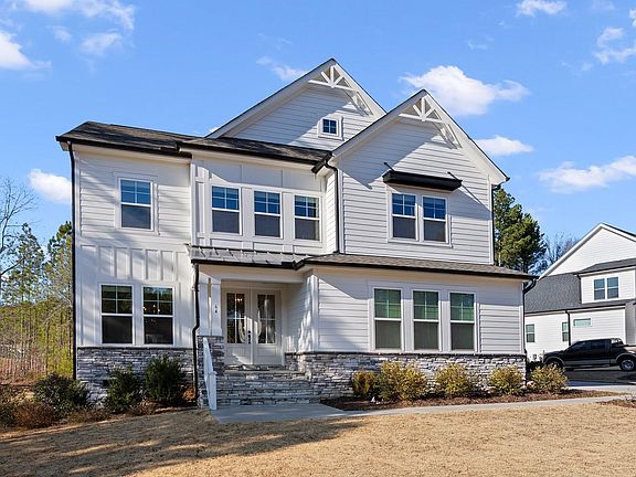 5th image of 64 Parkway Dr