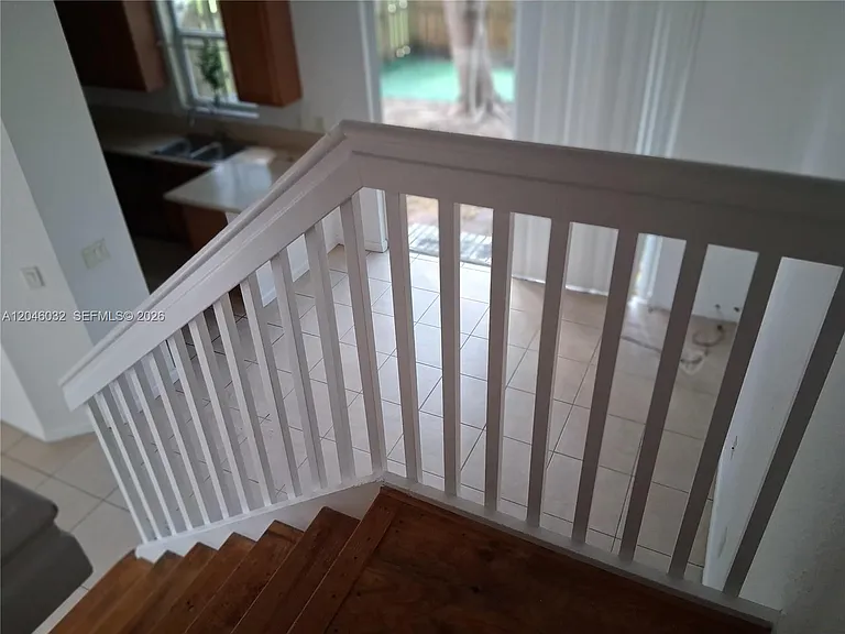 1044 NE 30th Ave — Photo 12