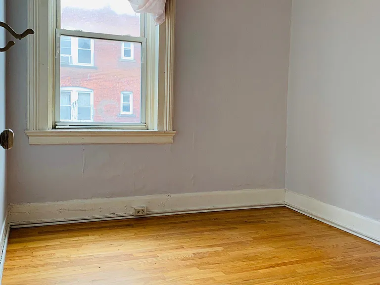 860 State St #2E — Photo 4