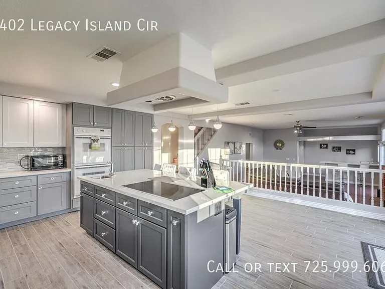2402 Legacy Island Cir — Photo 38