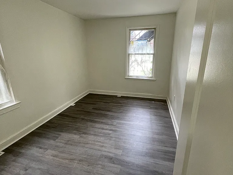 303 Parkland Pl SE #1 — Photo 9