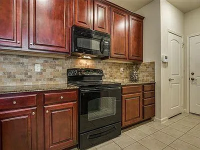 133 Barrington Ln — Photo 11