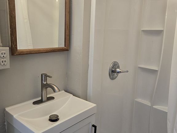 4th image of 606 Chautauqua Ave APT 7