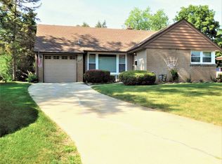 234 W Washington Blvd, Lombard, IL 60148